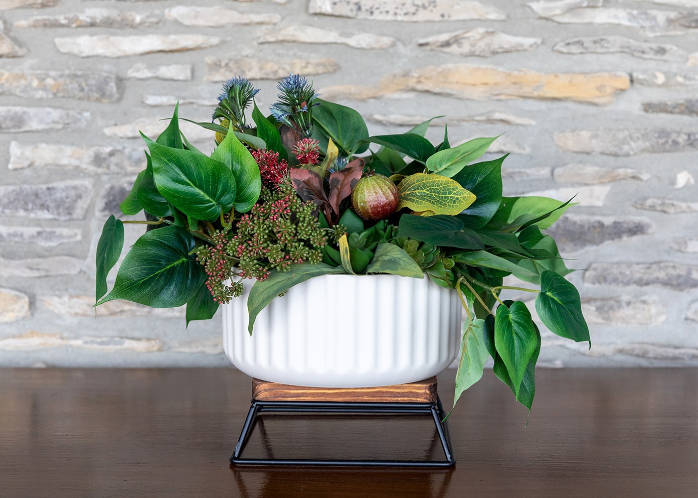 Guide to Shopping for Faux Foliage