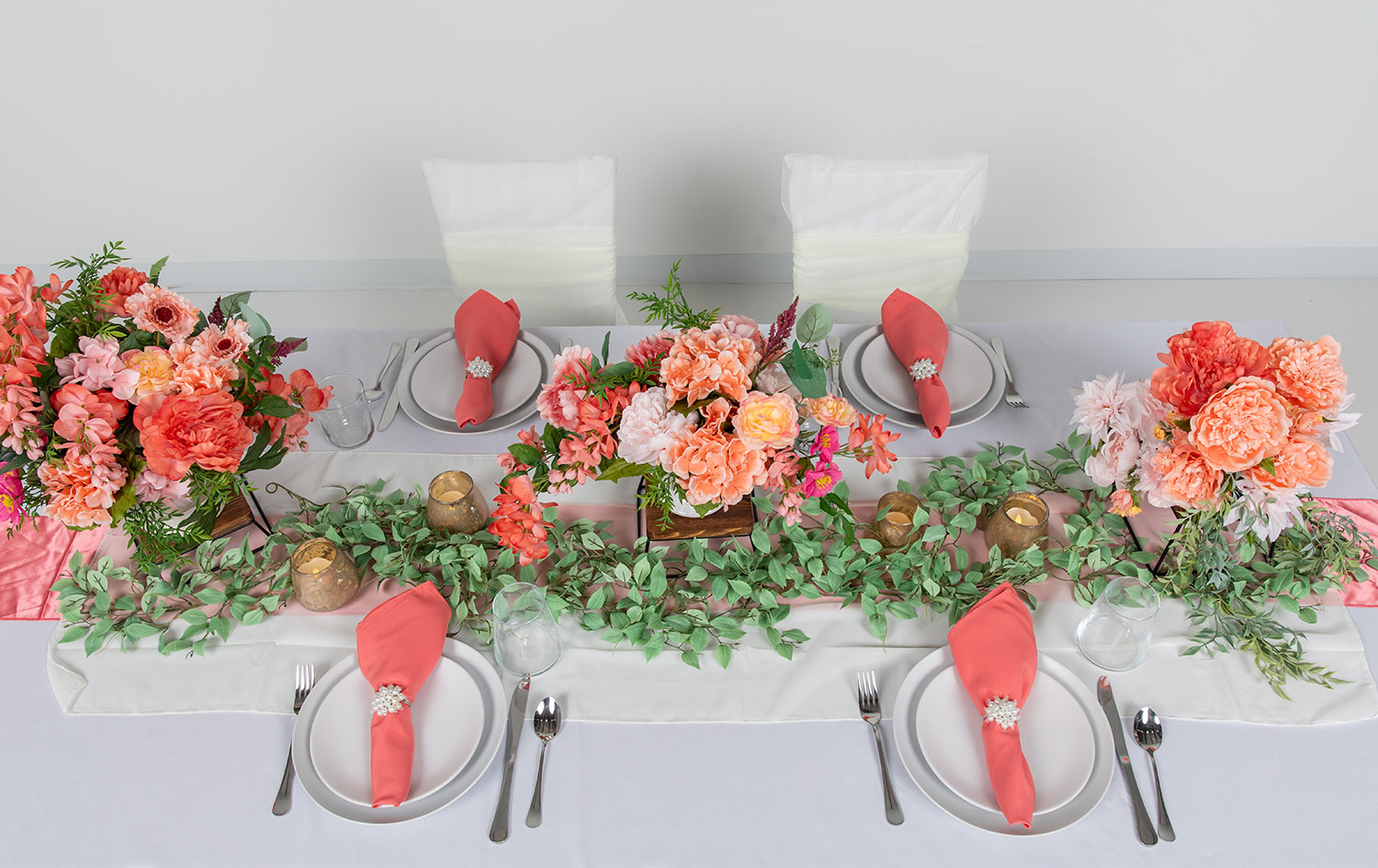 Silk Flowers Steal the Show: Top Tablescape Trends Made Easy with Artificial Blooms