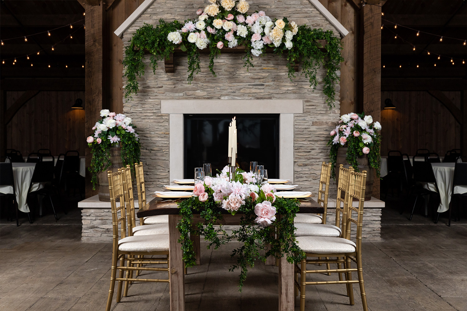 by_Event-fireplace-cabbagerose-peony-dahlia-hydrangea-boxwood