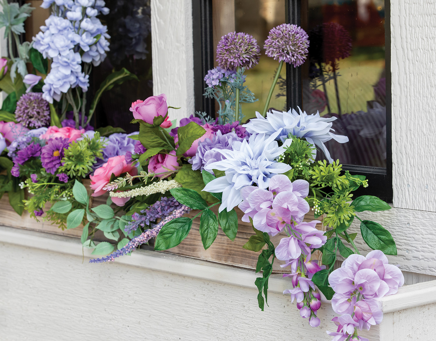 by_allium-delphinium-wisteria-dahlia-woodland
