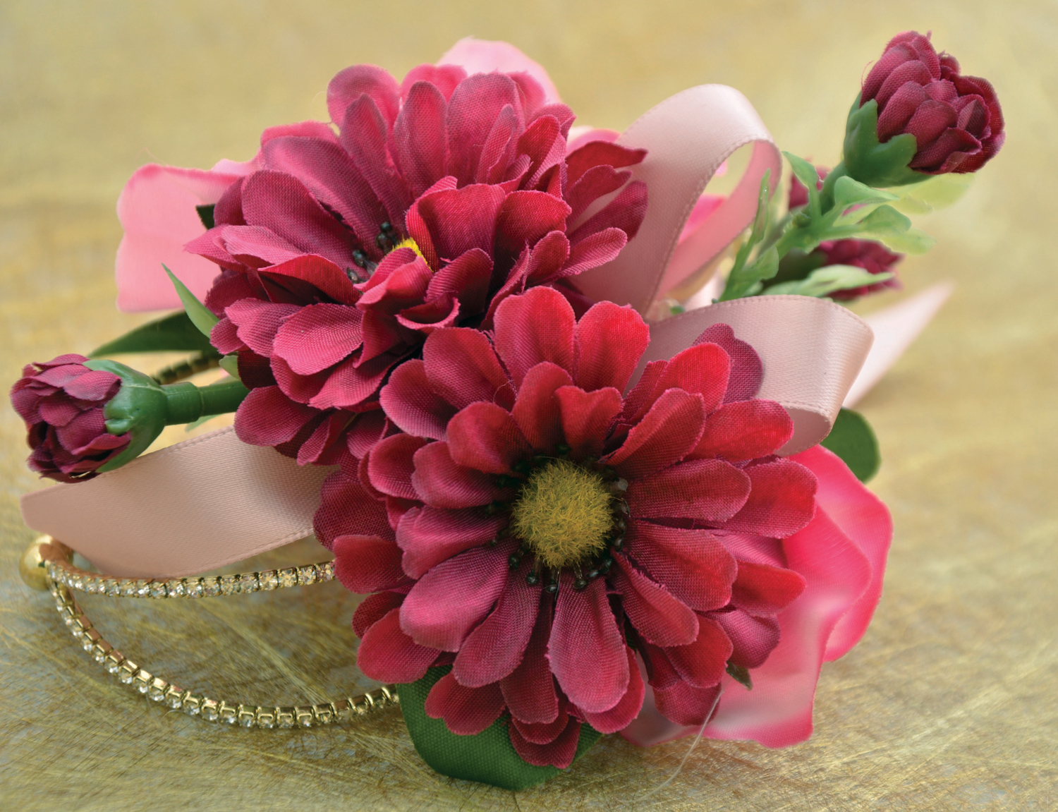 Personalize Prom without Overwhelming Inventory