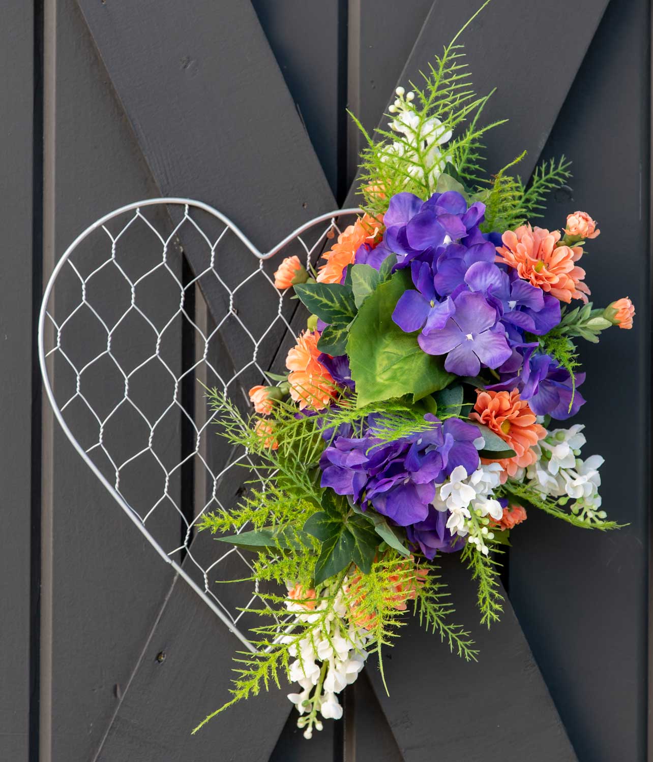 by_hydrangea-fern-heart-wreath