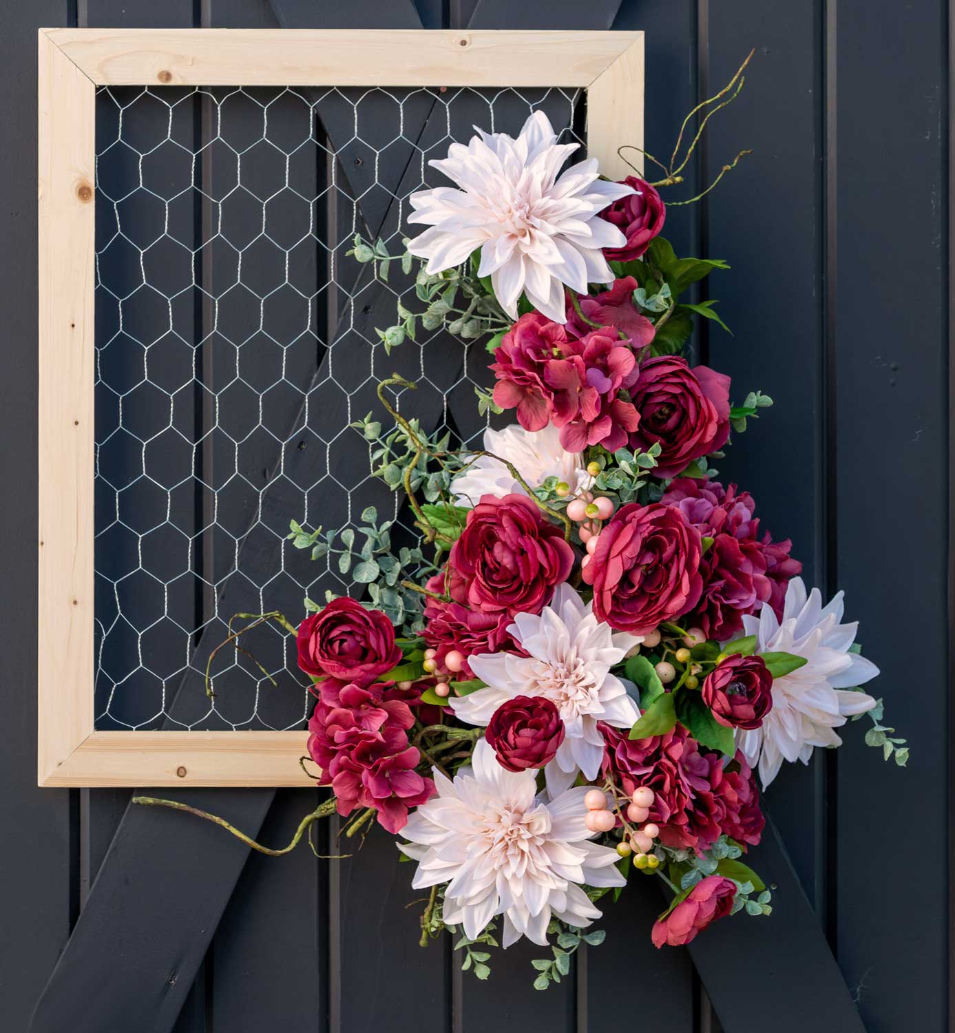 by_rectangle-frame-dahlia-hydrangea