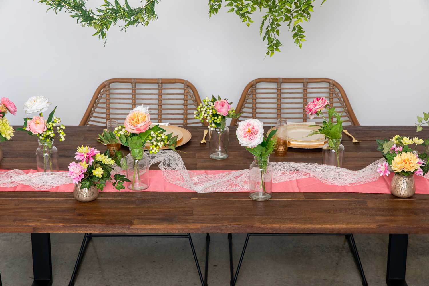 Easy, Effective Booths to Capture Interest at Bridal Shows
