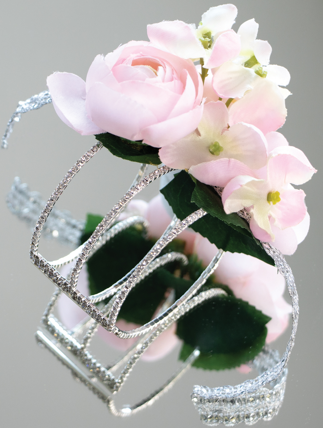 Isabella - Prom Trends 2022 by_triple-crown-mini-ranunculus