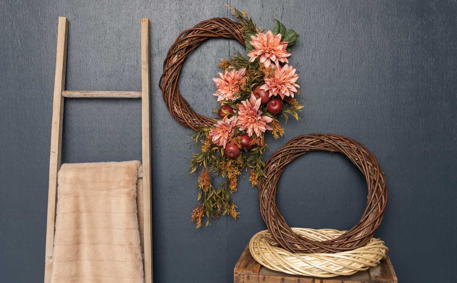 Get to know the newest wreath base available now!