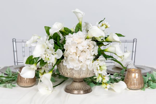 Cost-Effective Wedding Centerpiece Tips for Professionals