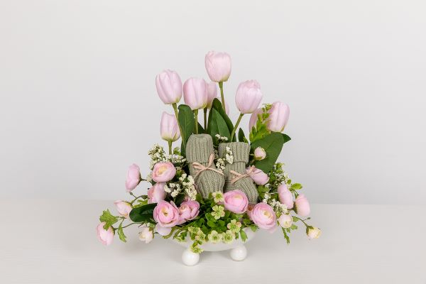 The Enduring Allure of the Tulip: A Florist's Guide to Blooming Success