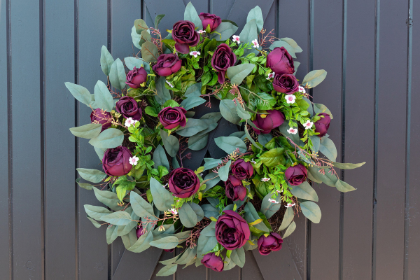 Premade Wreaths from Pioneer Are a Profitable Shortcut